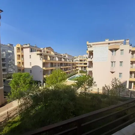 Sun Village Apartment *